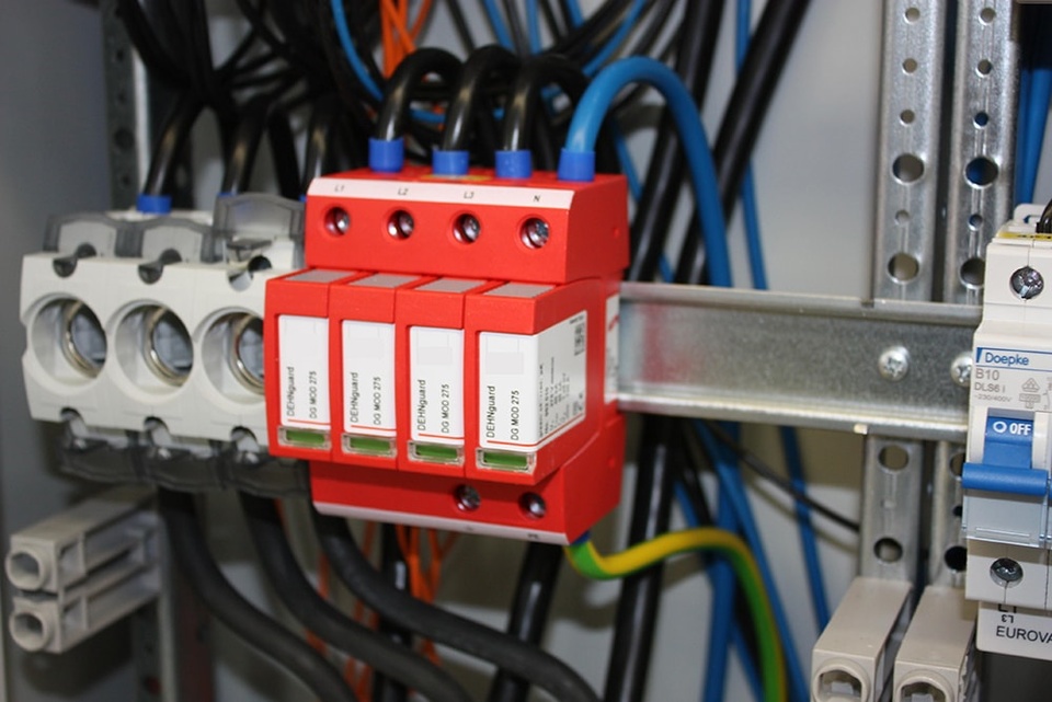 U berspannungsschutz bei EHS GmbH in Eschborn